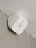 45° Corner Mount for Hue Motion Sensor — Philips Hue in White (photo 2)
